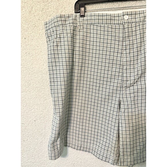NWT Men's 626‎ Blue Broken-In Shorts White Blue Plaid Flat Front Size W54 - Picture 3 of 15